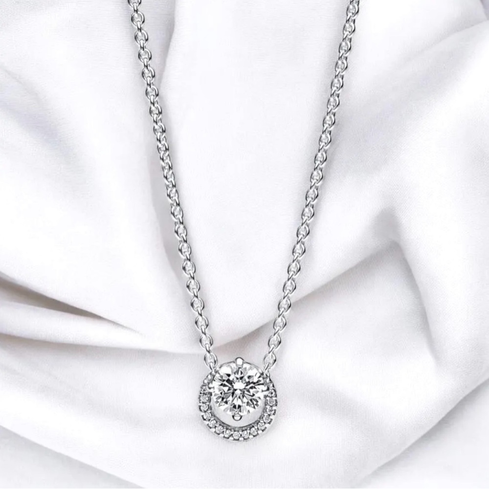 🤍✨ Pandora Sparkling Halo Pendant Necklace | Round Cubic Zirconia | 17.7” Chain